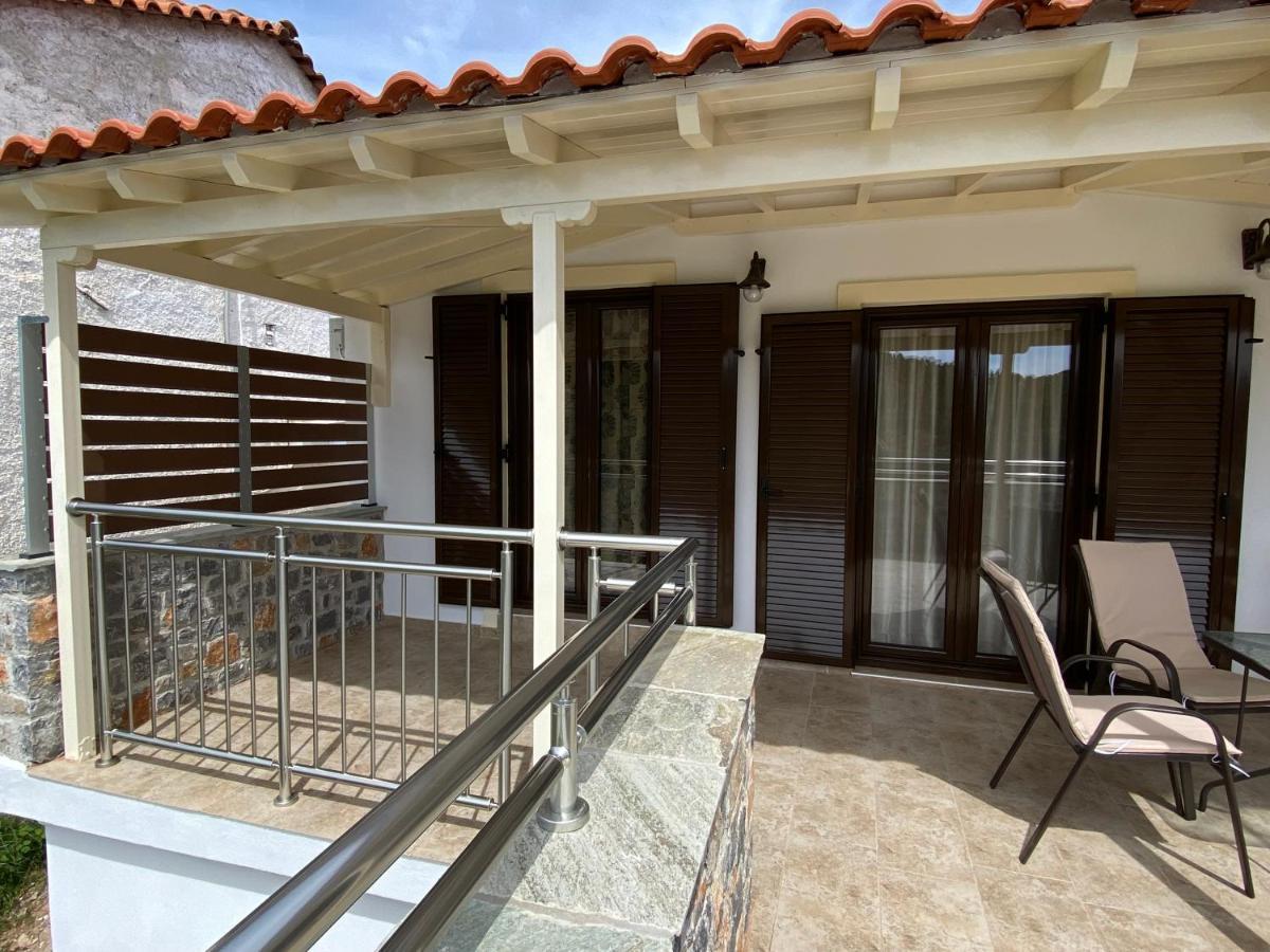 Villa Valmas Katsaros  Buitenkant foto